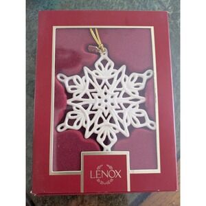 Lenox 2024 Snow Fantasies Snowflake Ornament Porcelain Cream New In Box